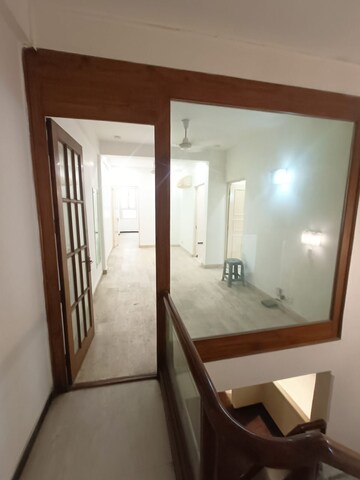 Room in 3 BHK Builder Floor at Greater Kailash I – for Rent