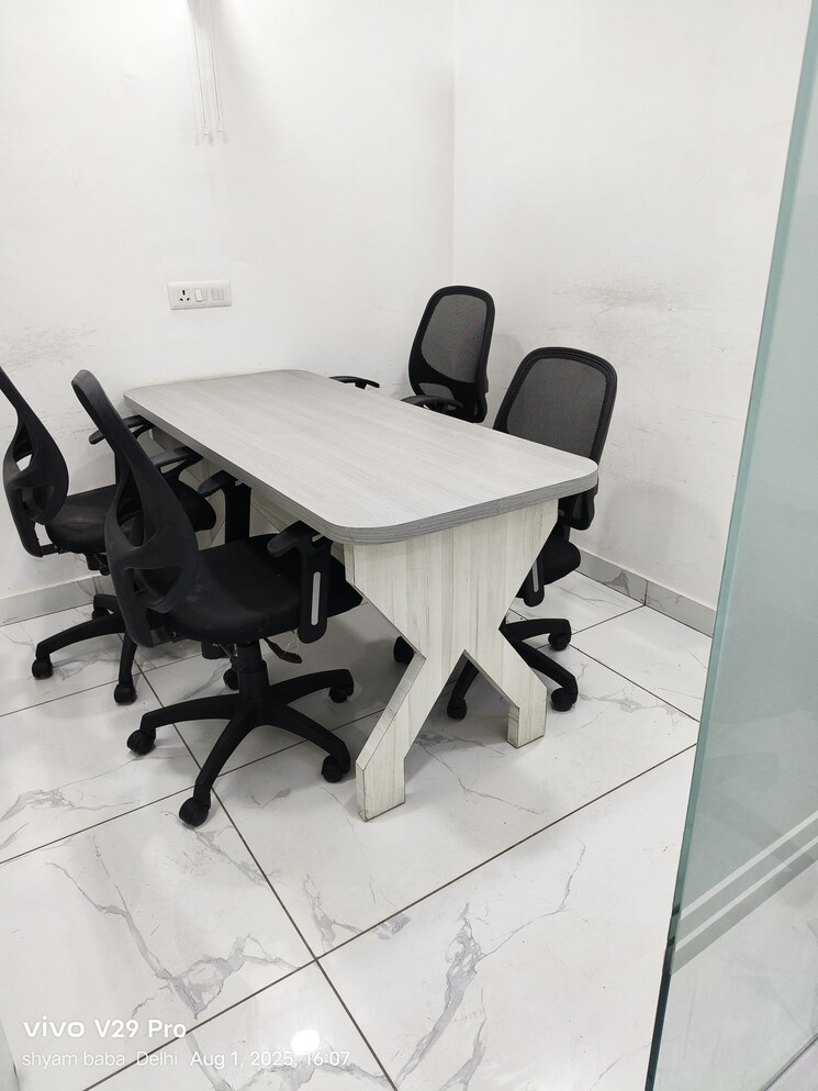 Team Area, netaji subhash place Commercial Office Space 624 Sq.Ft. In Netaji Subhash Place Delhi 9024215