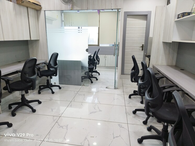 Team Area, netaji subhash place Commercial Office Space 624 Sq.Ft. In Netaji Subhash Place Delhi 9024215