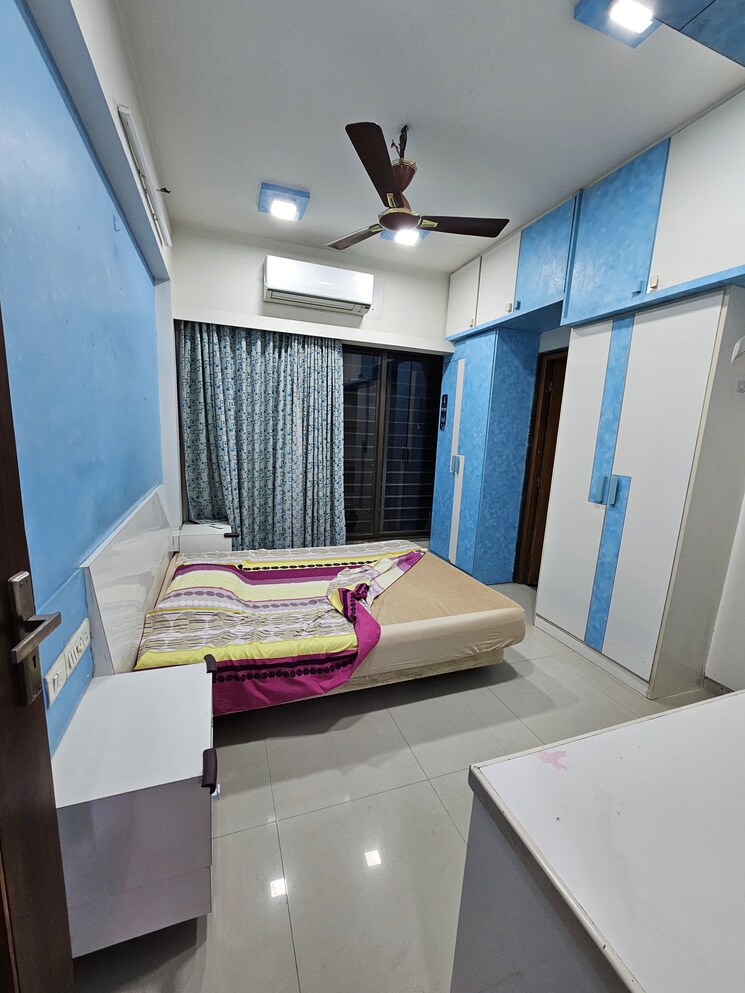 Master Bedroom, prahlad nagar 3 Bedroom 2200 Sq.Ft. Penthouse In Prahlad Nagar Ahmedabad 9024231