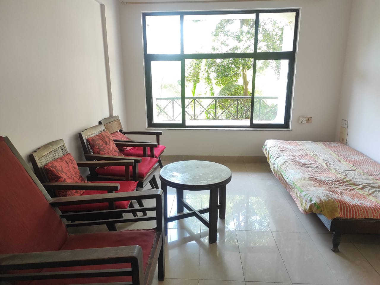 2 BHK Apartment For Rent in Green Hills