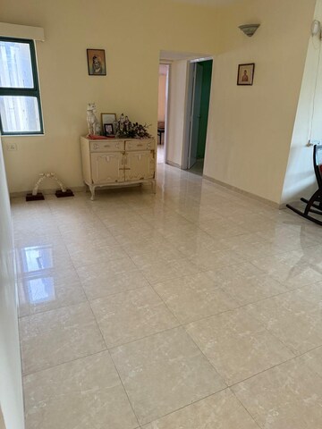 Room in 2 BHK Apartment at Clover Park View, Koregaon Park – for Rent