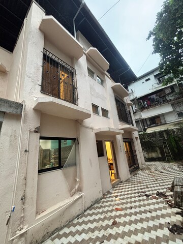 5 BHK Villa – Exterior View View at Juhu - for Rent