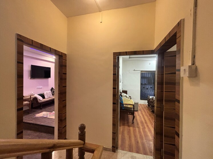Other, juhu 5 Bedroom 3700 Sq.Ft. Villa In Juhu Mumbai 9024321