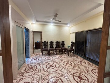 Living Room in 5 BHK Villa at Juhu – for Rent