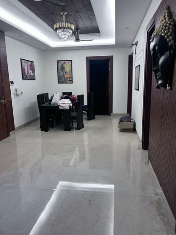 Parking in 3 BHK Builder Floor at Sector 52 – for Rent