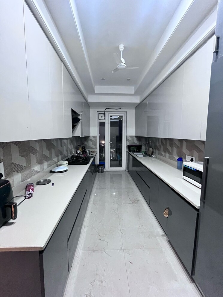 Kitchen, sector 52 3 Bedroom 2000 Sq.Ft. Builder Floor In Sector 52 Gurgaon 9024274