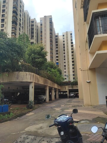  Pg – Exterior View View at Balkum Pada - for Rent