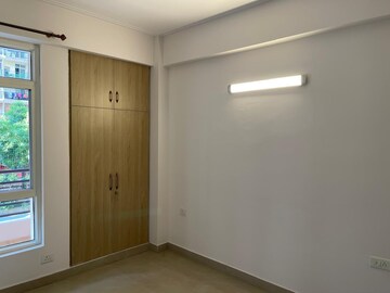 Room in 3 BHK Apartment at Keltech Golf Vista, Dundahera – for Rent