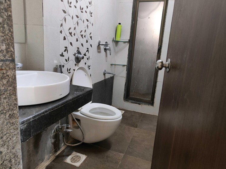 Bathroom, four bunglows 3 Bedroom 1560 Sq.Ft. Apartment In Four Bunglows Mumbai 9024281