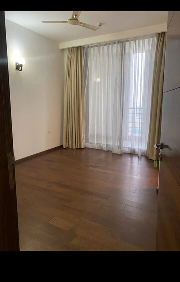 Room in 3 BHK Apartment at M3M Golf Estate, Sector 65 – for Rent