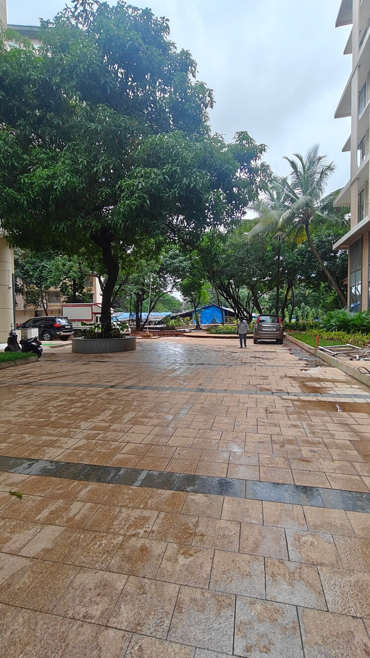  Parking, hubtown-seasons 2 Bedroom 648 Sq.Ft. Apartment In Chembur Mumbai 9024338