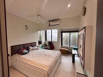 Bedroom in 2 BHK Apartment at Mount Sea View Apartment, Versova – for Rent