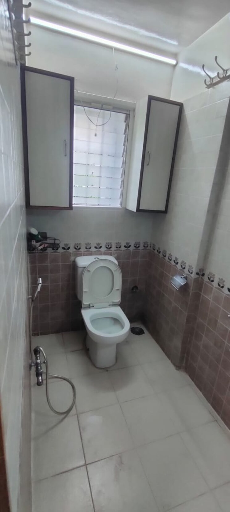 Bathroom, siddhivinayak-ginger 3 Bedroom 1250 Sq.Ft. Apartment In Pimple Saudagar Pune 9024552