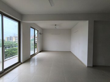 Room in 2 BHK Apartment at Vatika Xpressions, Sector 88b – for Rent