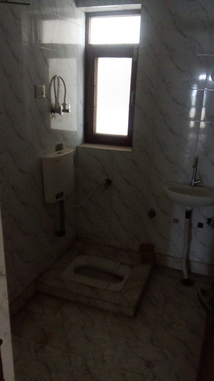 Bathroom, parker-white-lily 4 Bedroom 2290 Sq.Ft. Apartment In Sector 8 Sonipat 9024376