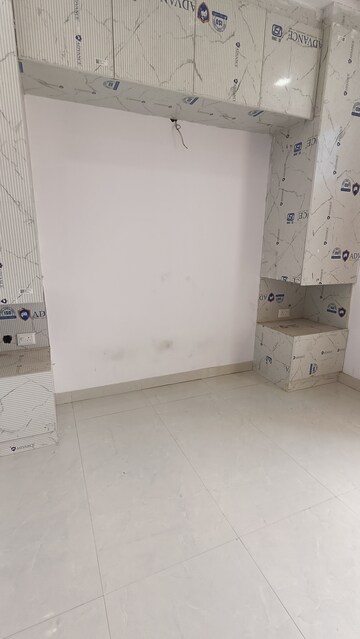 Bathroom in 1 BHK Builder Floor at Sector 73 – for Sale