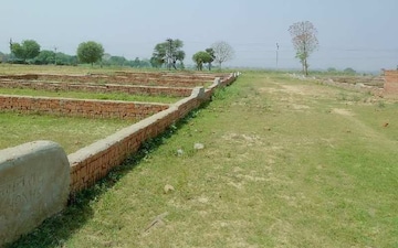 Plot For Sale in Sector 17 Yamuna Expressway