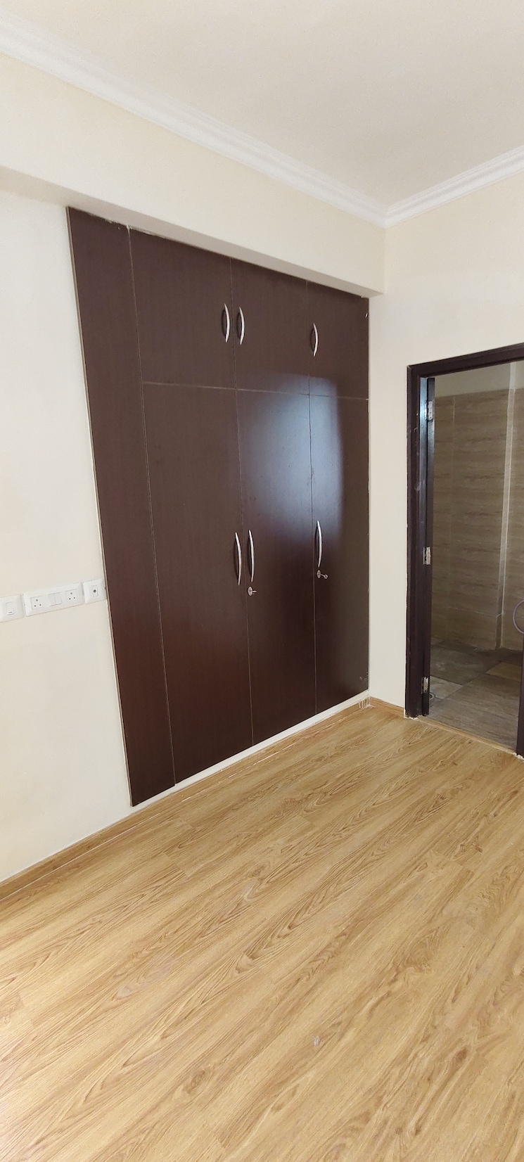 Room, amrapali-crystal-homes 3 Bedroom 1375 Sq.Ft. Apartment In Sector 76 Noida 9024438