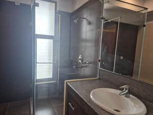 Bathroom in 5 BHK Penthouse at SS Hibiscus, Sector 50 – for Sale