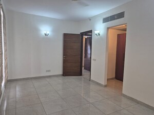 Room in 5 BHK Penthouse at SS Hibiscus, Sector 50 – for Sale