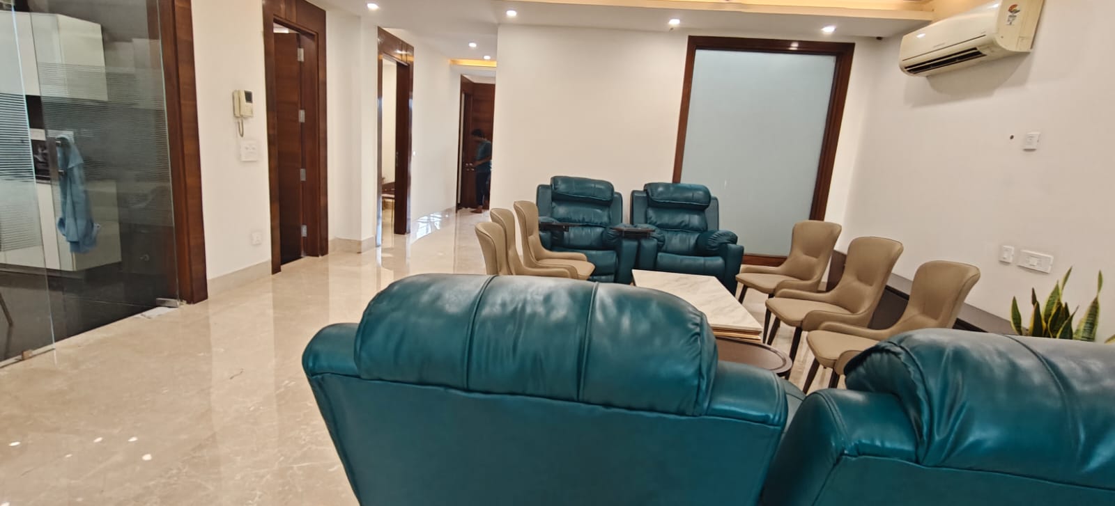 4 BHK + Servant Room Builder Floor For Sale in Greater Kailash