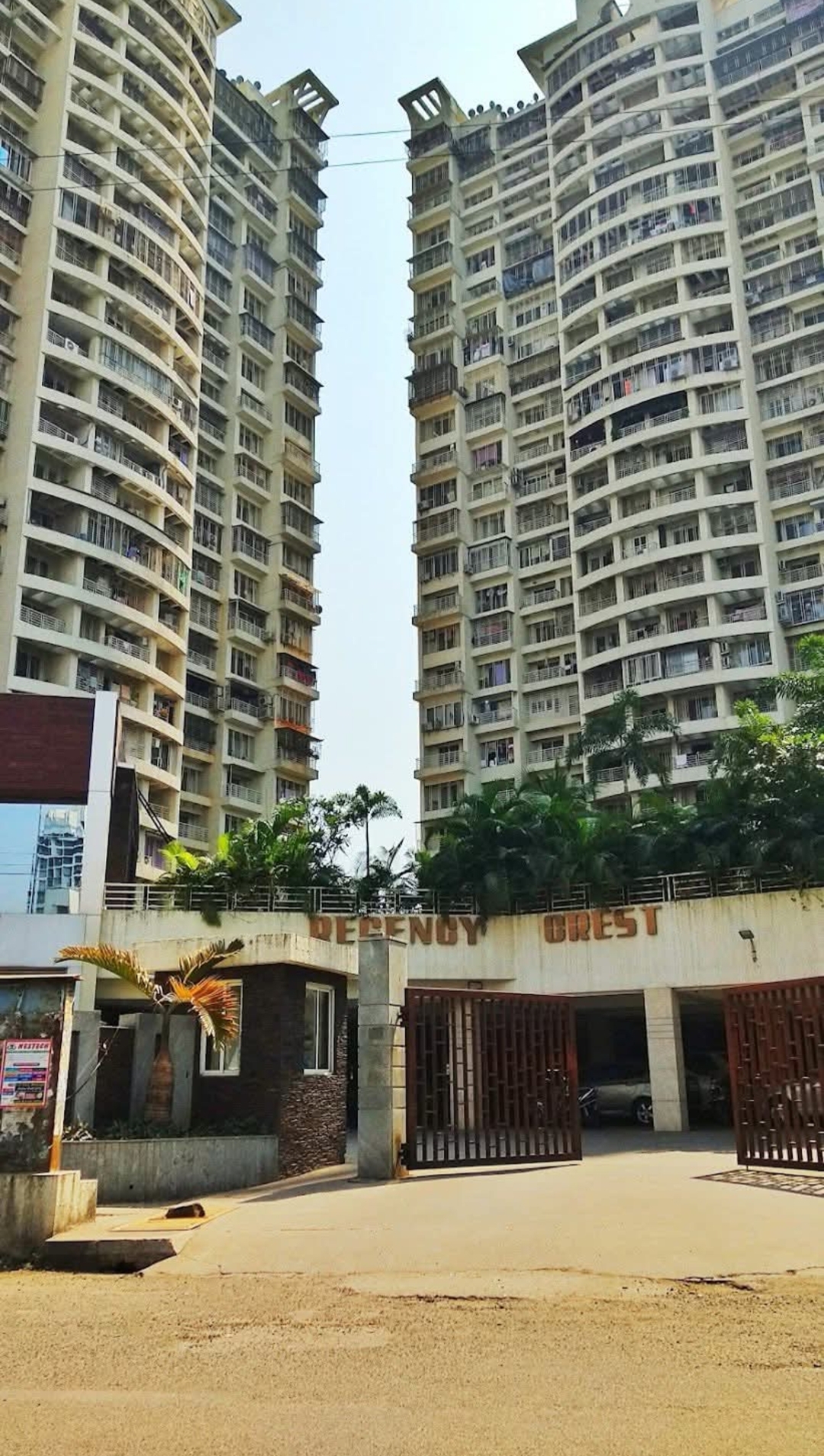 2 BHK + Pooja Room Apartment For Sale in Regency Crest