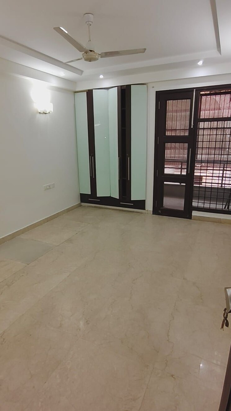 Room, saket 4 Bedroom 2000 Sq.Ft. Builder Floor In Saket Delhi 9024534