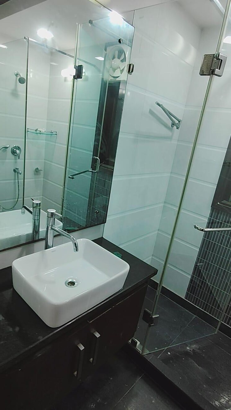 Bathroom, saket 4 Bedroom 2000 Sq.Ft. Builder Floor In Saket Delhi 9024534