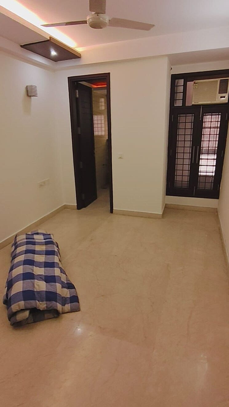 Room, saket 4 Bedroom 2000 Sq.Ft. Builder Floor In Saket Delhi 9024534