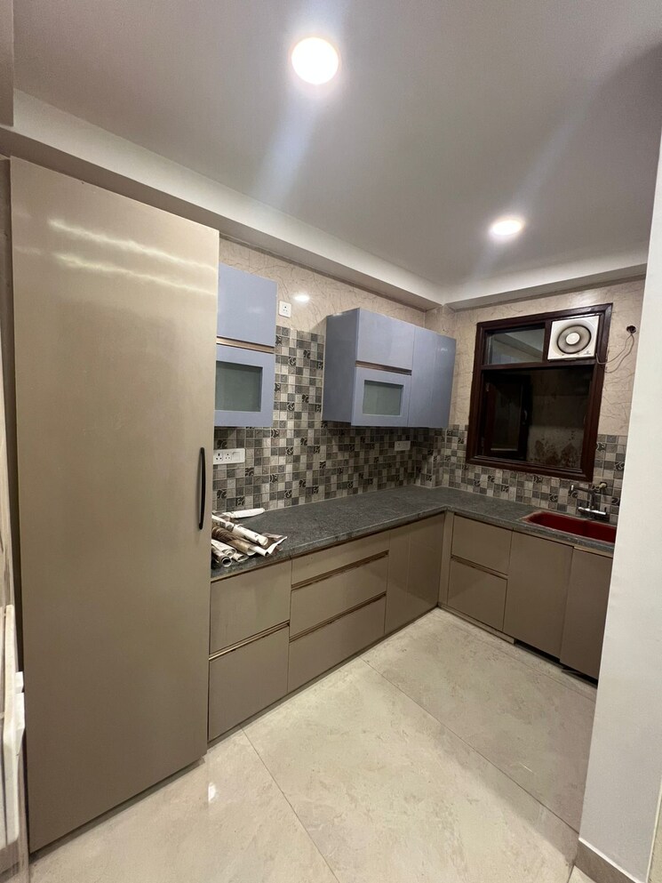 Kitchen, chattarpur 4 Bedroom 170 Sq.Yd. Builder Floor In Chattarpur Delhi 9024514