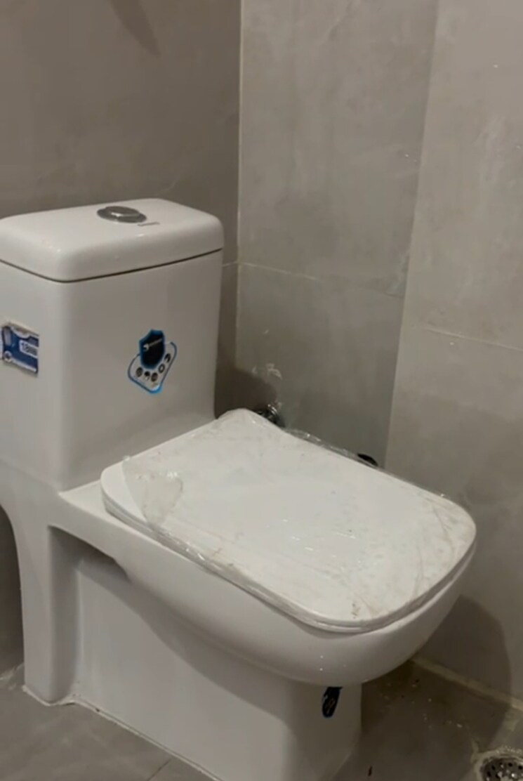 Bathroom, sector 19 1.5 Bedroom 700 Sq.Ft. Independent House In Sector 19 Noida 9024559