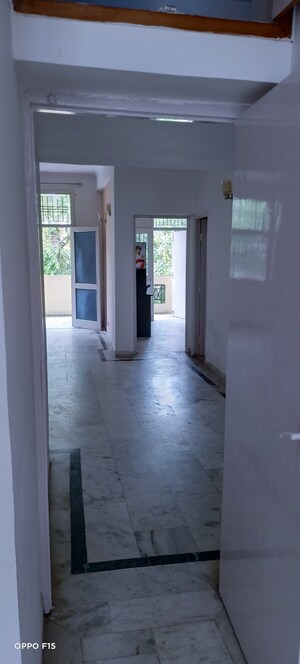 Room in 3 BHK Apartment at Parsvnath Edens, Alpha Ii Greater Noida – for Sale