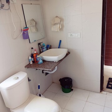 Bathroom in 3 BHK Apartment at Amrapali Exotica, Sector 50 – for Sale