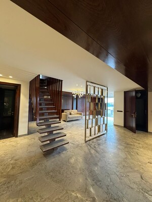 Living Room in 5 BHK Penthouse at DLF The Magnolias, Sector 42 – for Sale