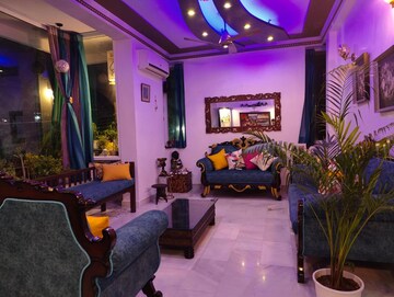 Living Room in 3 BHK Builder Floor at Chittaranjan Park – for Rent