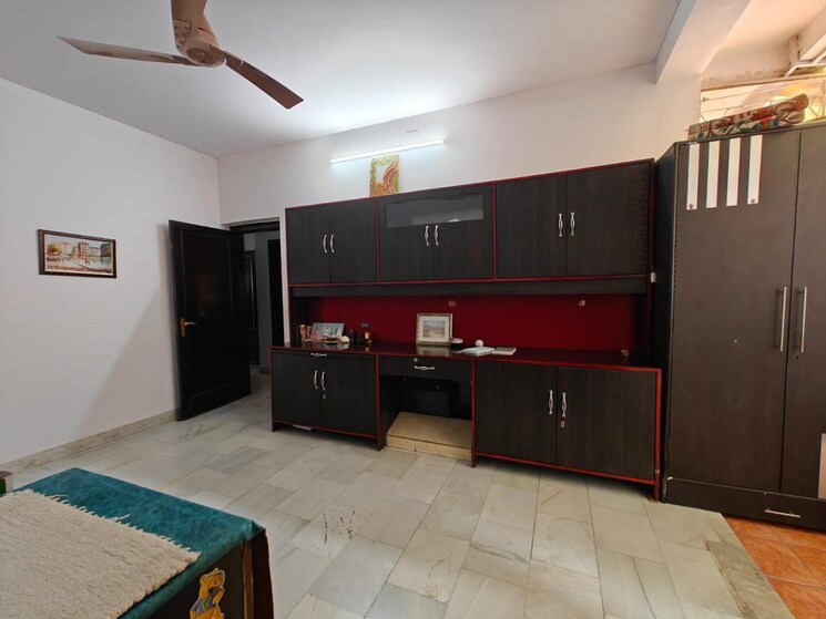Bedroom, chittaranjan park 3 Bedroom 2300 Sq.Ft. Builder Floor In Chittaranjan Park Delhi 9024620
