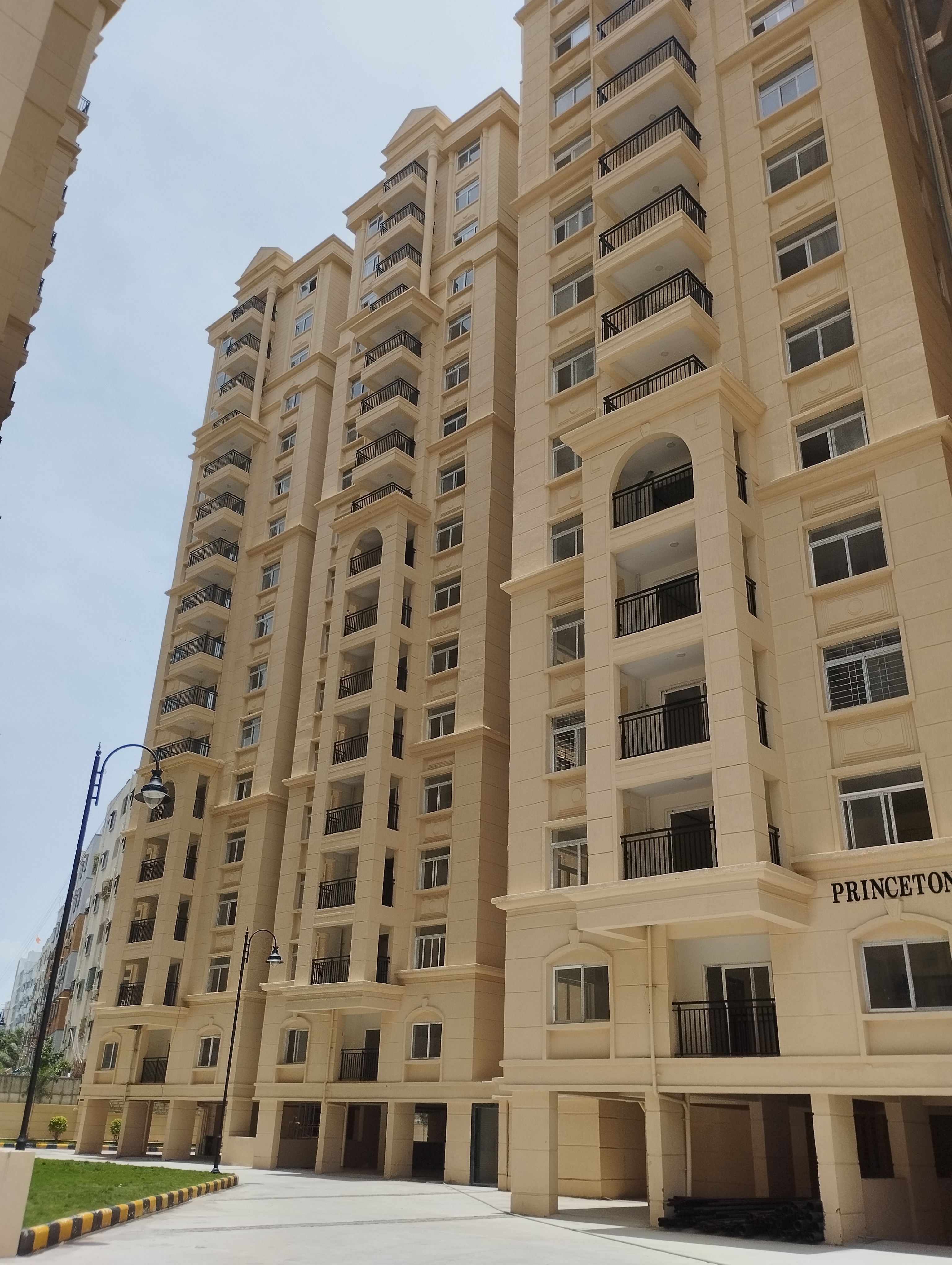 3 BHK 2075 Sq.Ft. Apartment in Aditya Capitol Heights