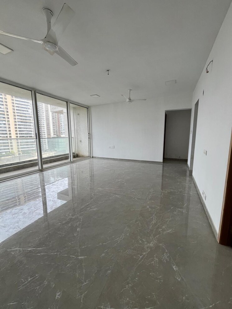 Hall, juhu 3 Bedroom 1300 Sq.Ft. Builder Floor In Juhu Mumbai 9024634