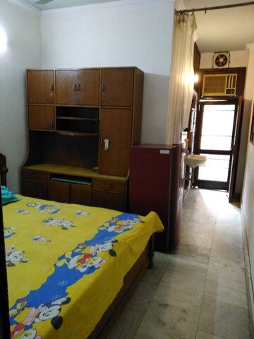 Bedroom in 2 BHK Builder Floor at Lajpat Nagar 4 – for Rent