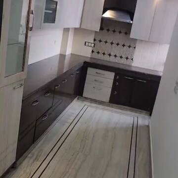 Kitchen in 3 BHK Independent House at Sector 16 – for Rent