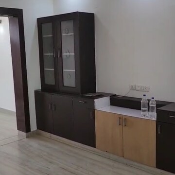 Room in 3 BHK Independent House at Sector 16 – for Rent