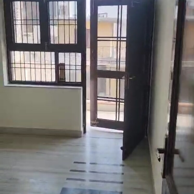 Room, sector 16 3 Bedroom 2250 Sq.Ft. Independent House In Sector 16 Faridabad 9024630