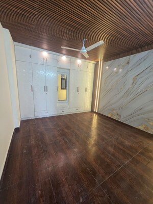 Furnished Amenities in 3 BHK Builder Floor at Uttam Nagar – for Sale