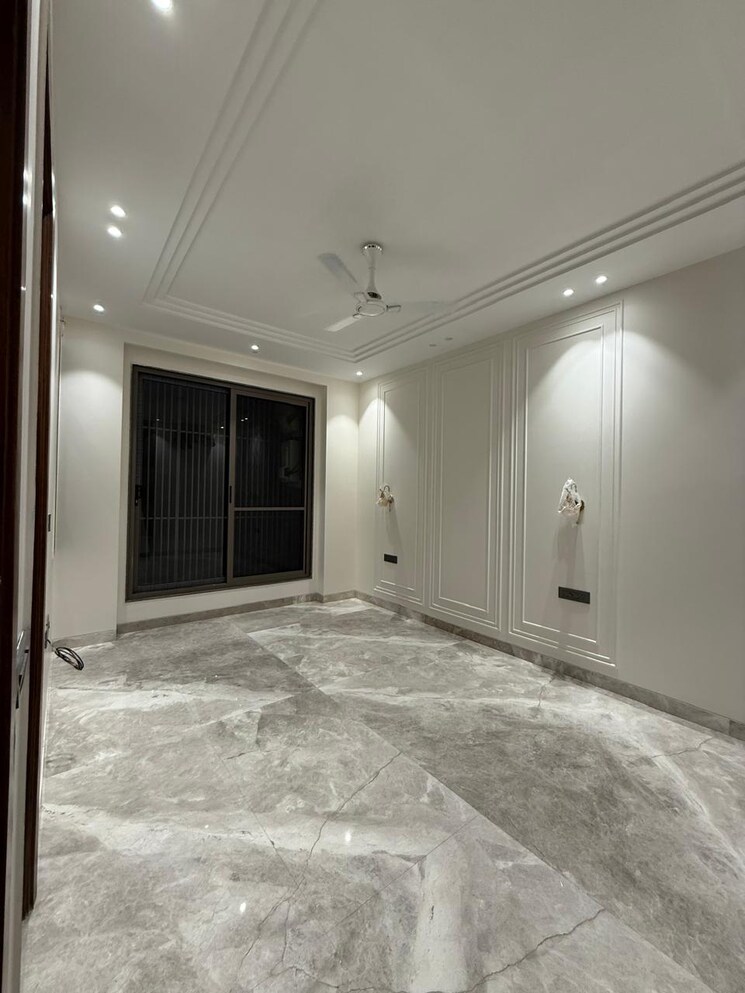 Room, greater kailash ii 4 Bedroom 2500 Sq.Ft. Builder Floor In Greater Kailash ii Delhi 9024642