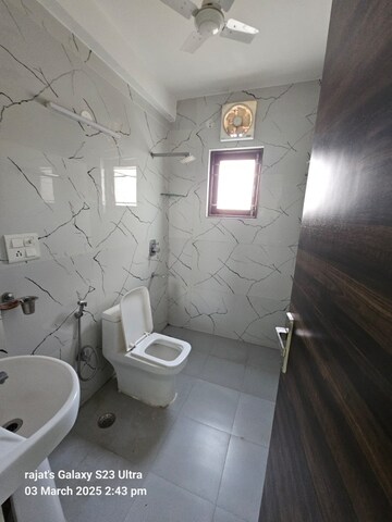 Bathroom in 2 BHK Builder Floor at Tanvi villa, Sector 45 – for Rent