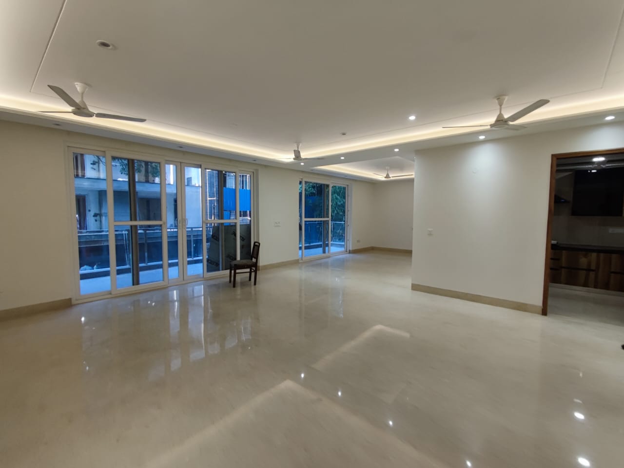 3 BHK + Pooja Room,Servant Room,Study Room,Extra Room Apartment For Rent in Veera Safdarjung Enclave