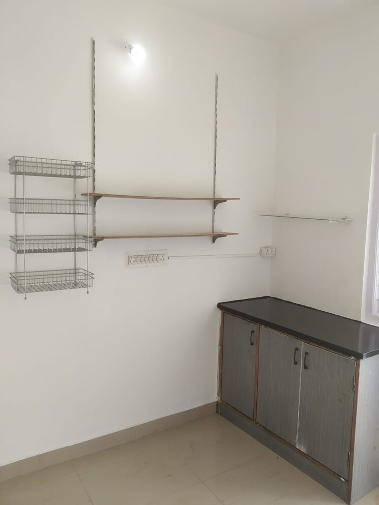 Room, ejipura 1 RK 250 Sq.Ft. Builder Floor In Ejipura Bangalore 9024667