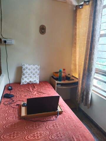 Furnished Amenities in 2 BHK Apartment at Sector 10 Dwarka – for Rent
