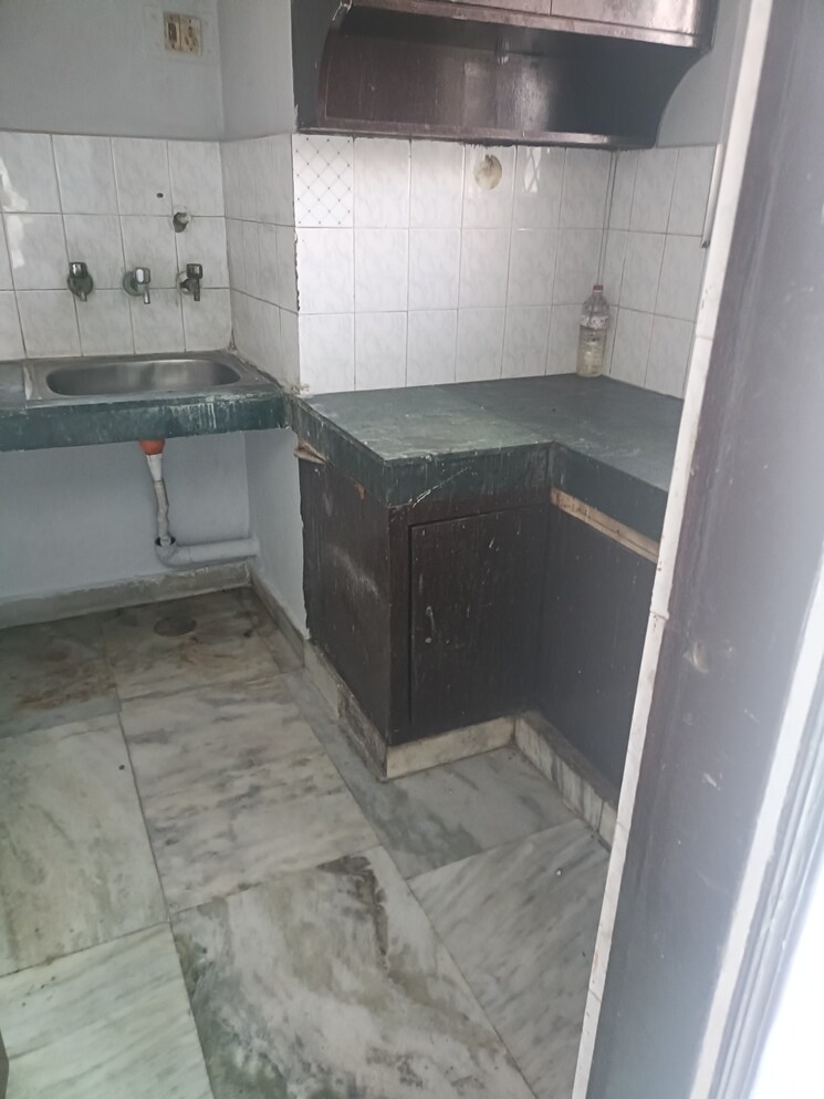 Kitchen, rwa-apartments 1.5 Bedroom 750 Sq.Ft. Independent House In Sector 31 Noida 9024679